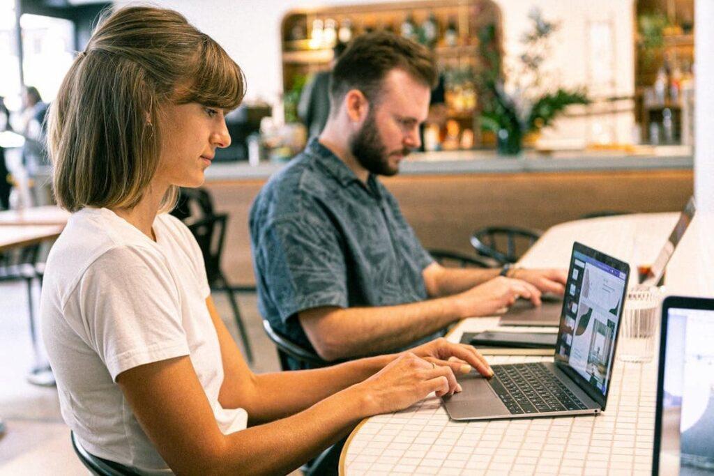 Cosa scegliere tra l'agenzia di marketing e il consulente